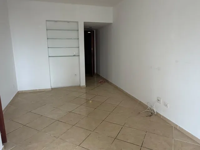 Apartamento com 71m² 2 quartos e 1 banheiro, para alugar, no bairro Barra da Tijuca em Rio de Janeiro
