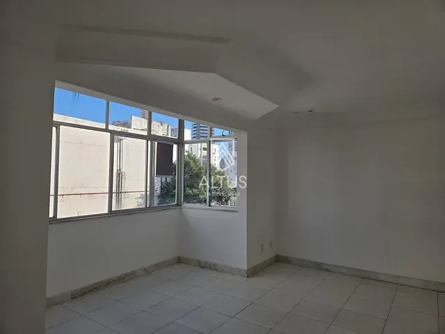 Apartamento 3 quartos e 2 banheiros, à venda, no bairro Sabino Silva em Salvador