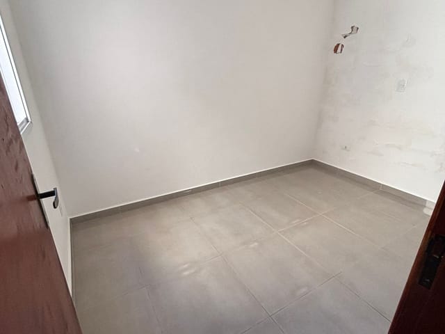 Apartamento 2 quartos e 1 banheiro, para alugar, no bairro Parque Erasmo Assunção em Santo André