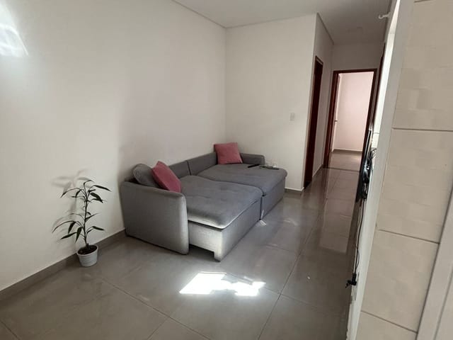 Apartamento 2 quartos e 1 banheiro, para alugar, no bairro Parque Erasmo Assunção em Santo André
