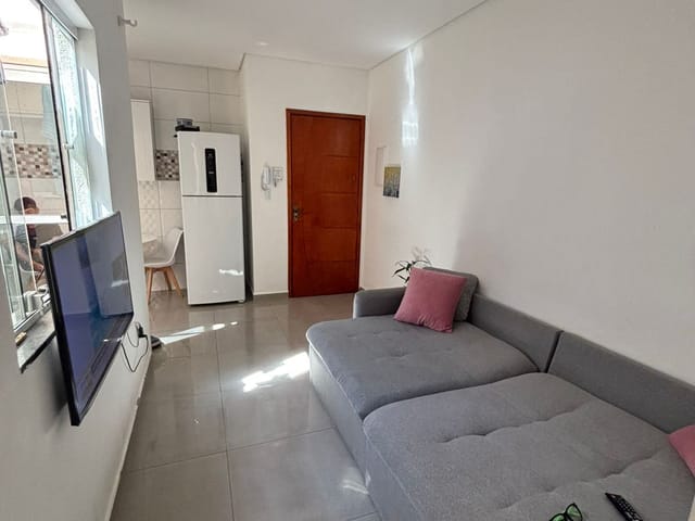 Apartamento 2 quartos e 1 banheiro, para alugar, no bairro Parque Erasmo Assunção em Santo André