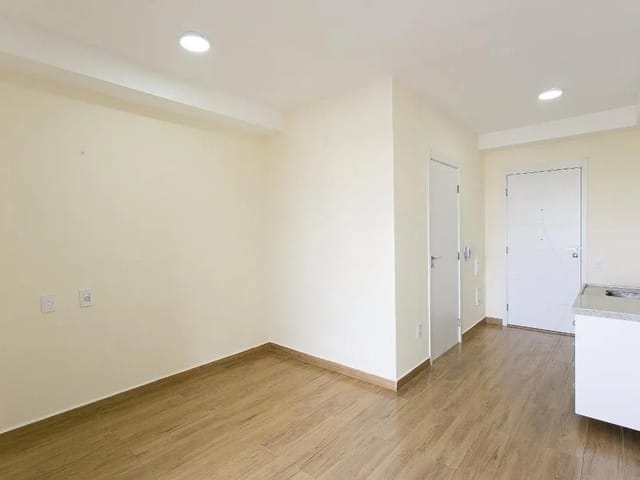Apartamento com 27m² 1 quarto e 1 banheiro, para alugar, no bairro Chácara Seis de Outubro em São Paulo