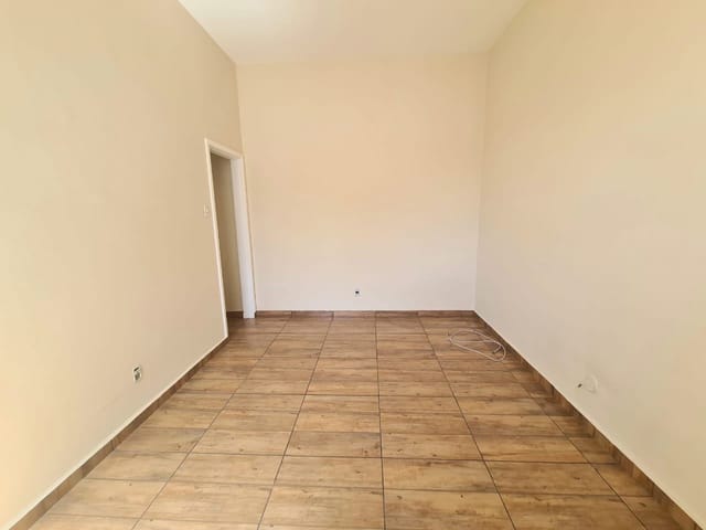 Apartamento 1 quarto e 1 banheiro, à venda, no bairro Catete em Rio de Janeiro