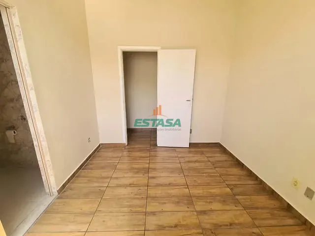 Apartamento 1 quarto e 1 banheiro, à venda, no bairro Catete em Rio de Janeiro