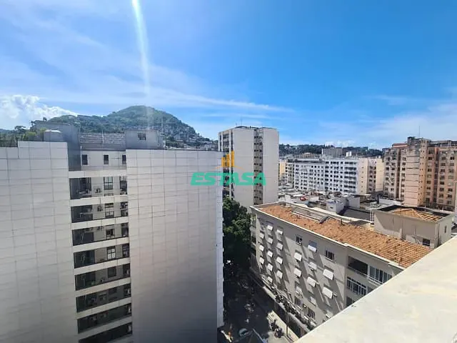 Apartamento 1 quarto e 1 banheiro, à venda, no bairro Catete em Rio de Janeiro