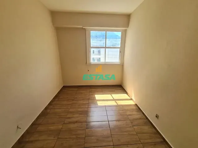 Apartamento 1 quarto e 1 banheiro, à venda, no bairro Catete em Rio de Janeiro