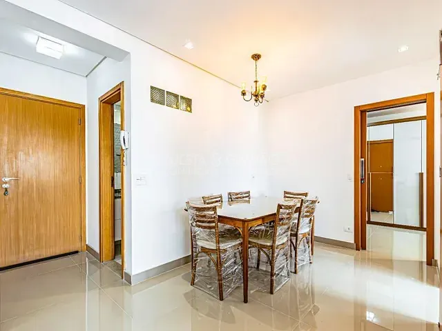 Apartamento com 72m² 2 quartos e 2 banheiros, para alugar, no bairro Batel em Curitiba