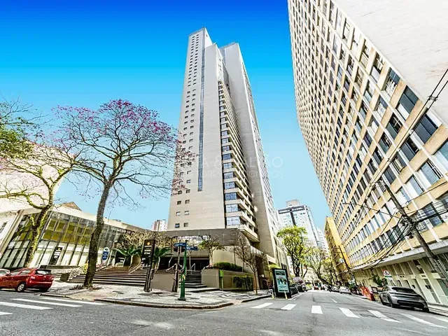 Apartamento com 72m² 2 quartos e 2 banheiros, para alugar, no bairro Batel em Curitiba
