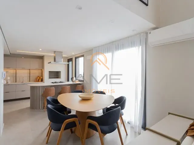 Apartamento 2 quartos e 2 banheiros, à venda, no bairro São Gonçalo em Pelotas