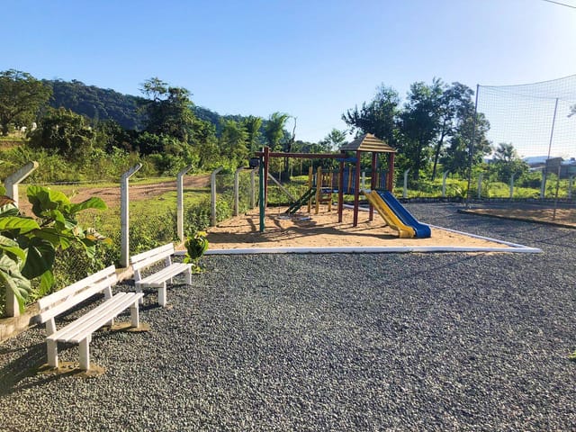 Apartamento 2 quartos e 1 banheiro, à venda, no bairro Espinheiros em Itajaí