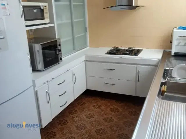 Apartamento 4 quartos e 5 banheiros, à venda, no bairro Centro em Florianópolis