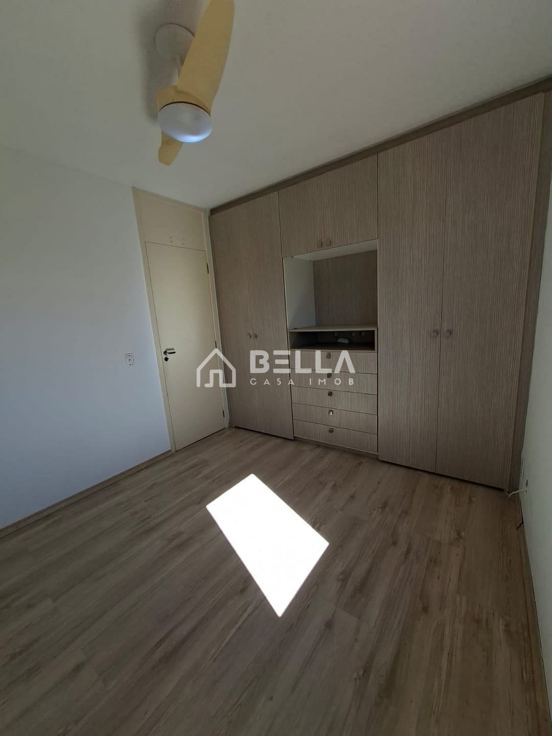 Apartamento para alugar com 2 quartos, 80m² - Foto 11
