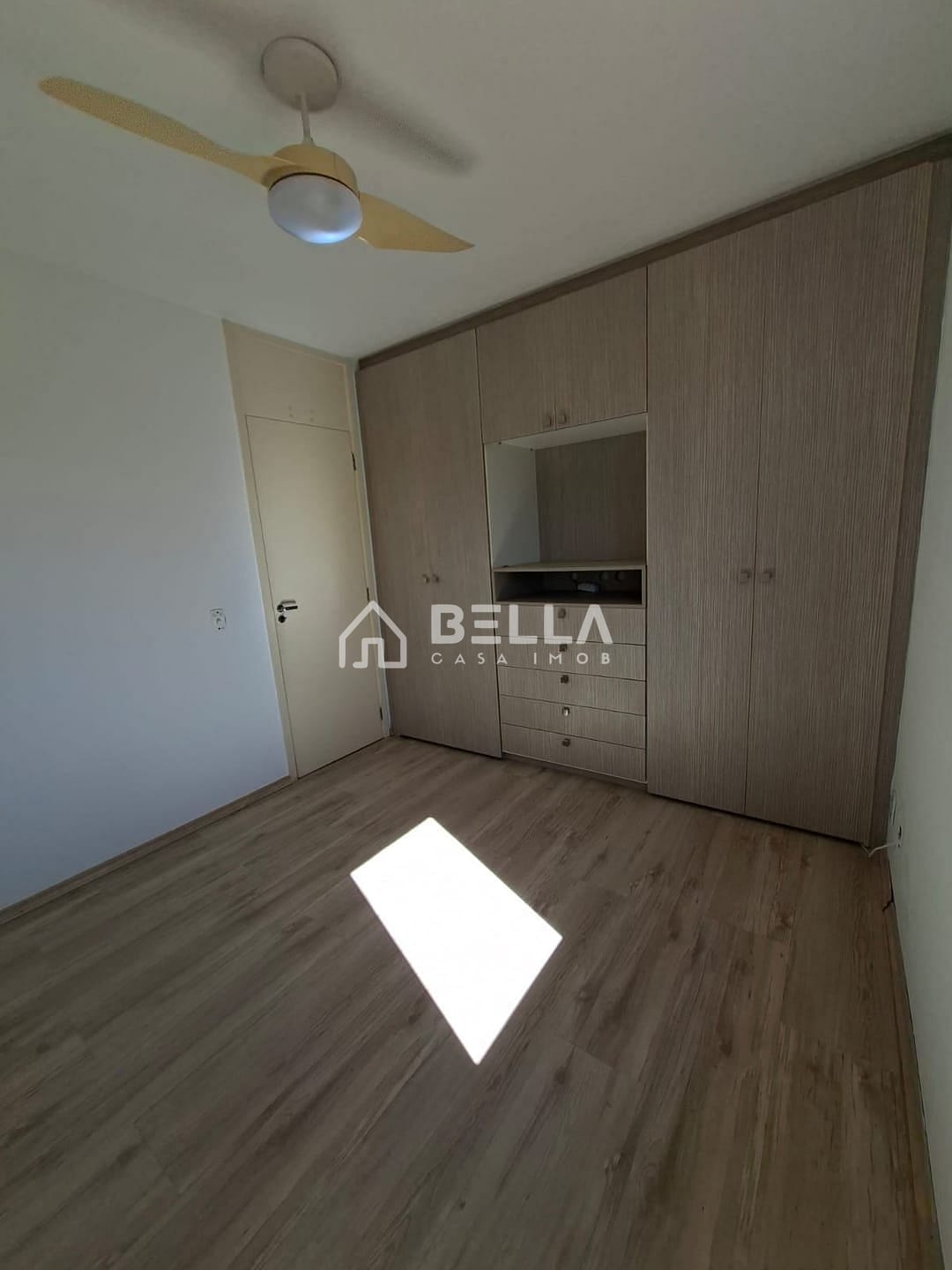 Apartamento para alugar com 2 quartos, 80m² - Foto 12