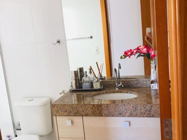 Apartamento com 99m² 3 quartos e 2 banheiros, para alugar, no bairro Jardim Santa Marta em Rua Nossa Senhora da Guia