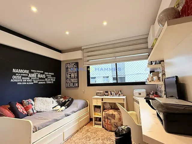 Apartamento 3 quartos e 3 banheiros, à venda, no bairro Centro em Petrópolis