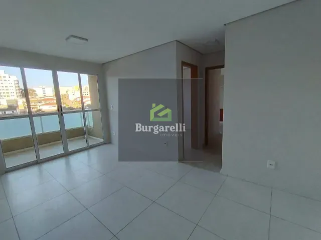 Apartamento 2 quartos e 2 banheiros, para alugar, no bairro Centro em Lavras