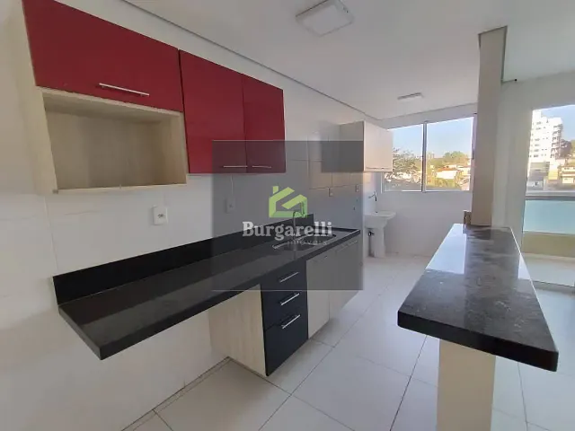 Apartamento 2 quartos e 2 banheiros, para alugar, no bairro Centro em Lavras