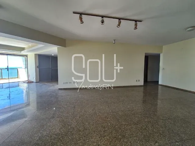 Apartamento 4 quartos e 4 banheiros, à venda, no bairro Petrópolis em Natal