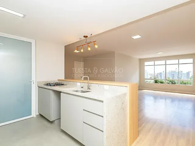 Apartamento com 107m² 3 quartos e 3 banheiros, à venda, no bairro Água Verde em Curitiba