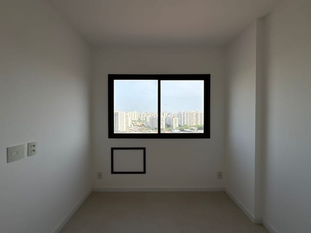Apartamento 3 quartos e 2 banheiros, para alugar, no bairro Barra Olimpica em Rio de Janeiro