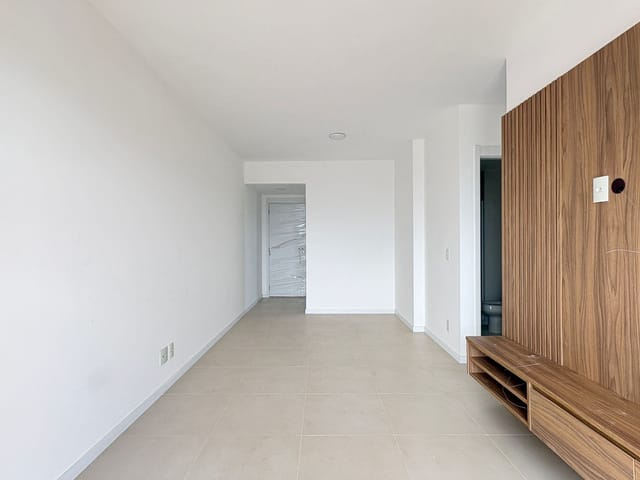 Apartamento 3 quartos e 2 banheiros, para alugar, no bairro Barra Olimpica em Rio de Janeiro