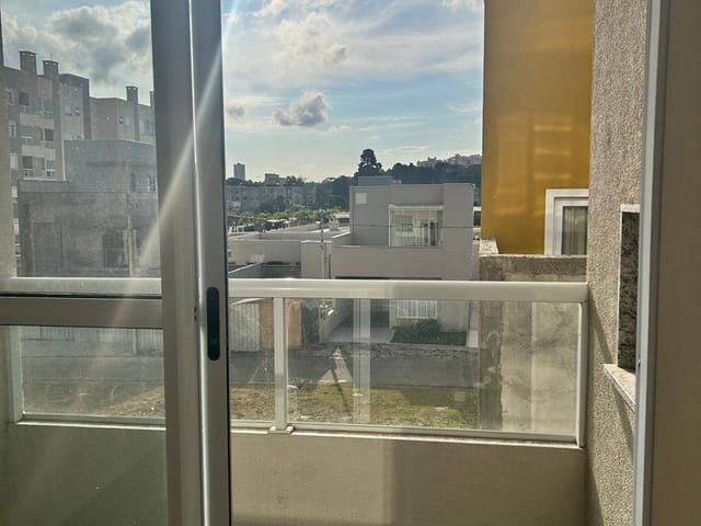 Apartamento 2 quartos e 2 banheiros, à venda, no bairro Bacacheri em Curitiba