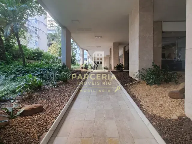 Apartamento com 150m² 4 quartos e 2 banheiros, à venda, no bairro Ipanema em Rio de Janeiro