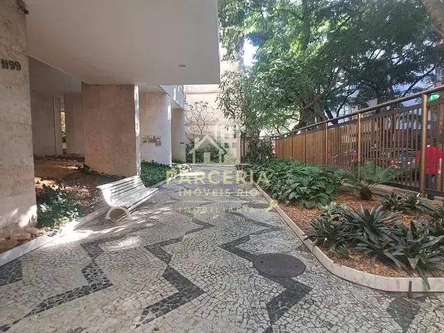 Apartamento com 150m² 4 quartos e 2 banheiros, à venda, no bairro Ipanema em Rio de Janeiro