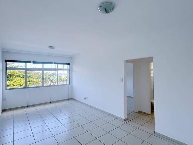 Apartamento 2 quartos e 2 banheiros, à venda ou para alugar, no bairro Aparecida em Santos