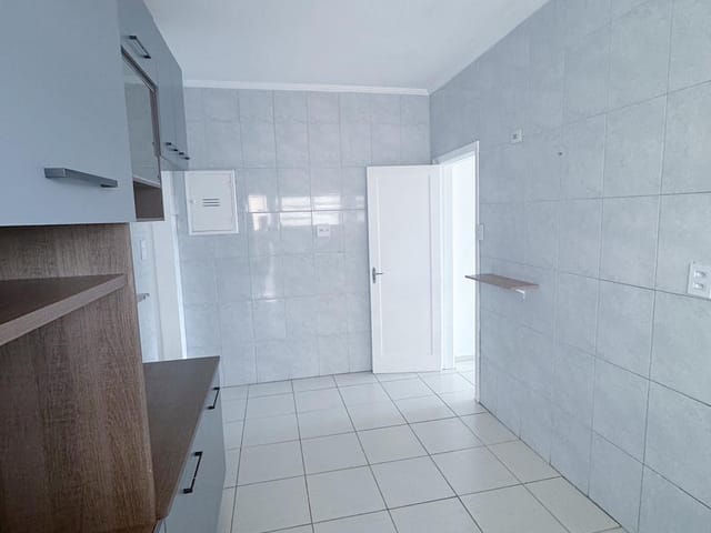 Apartamento 2 quartos e 2 banheiros, à venda ou para alugar, no bairro Aparecida em Santos
