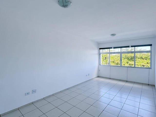 Apartamento 2 quartos e 2 banheiros, à venda ou para alugar, no bairro Aparecida em Santos
