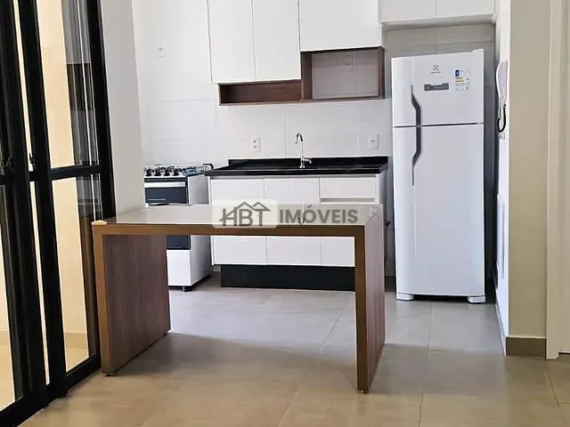 Apartamento 3 quartos e 2 banheiros, para alugar, no bairro Vila Aviação em Bauru