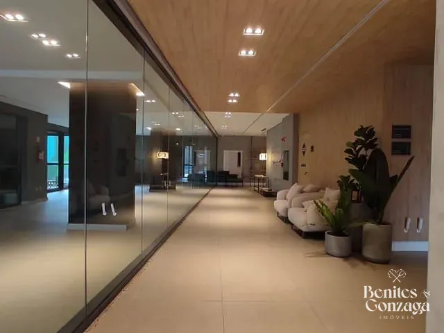 Apartamento 1 quarto e 2 banheiros, à venda, no bairro Zona 08 em Maringá