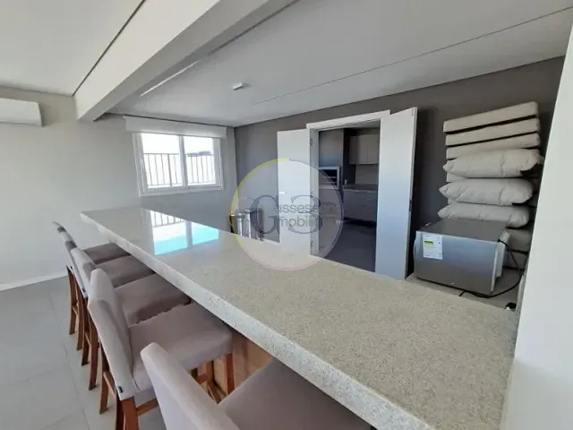 Apartamento 3 quartos e 2 banheiros, à venda ou para alugar, no bairro Três Vendas em Pelotas