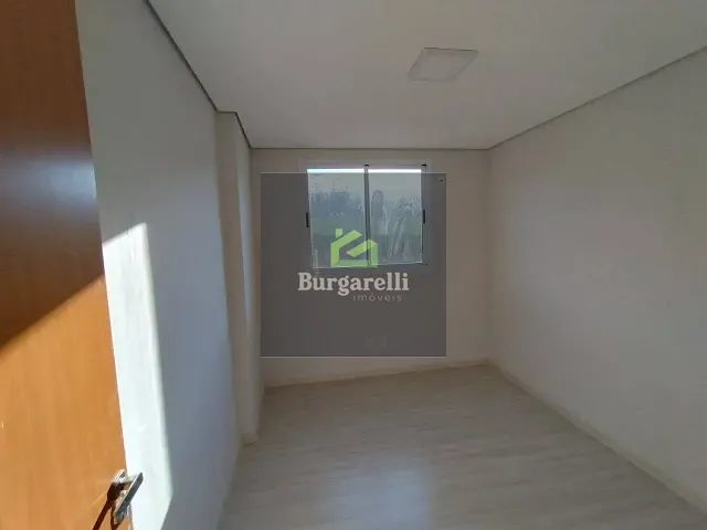 Apartamento 3 quartos e 2 banheiros, para alugar, no bairro Centro em Lavras