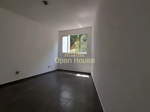 Apartamento com 52m² 1 quarto e 2 banheiros, à venda, no bairro Centro em Barra Mansa