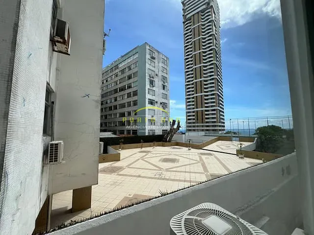 Apartamento com 212m² 4 quartos e 3 banheiros, à venda, no bairro Vitória em Salvador