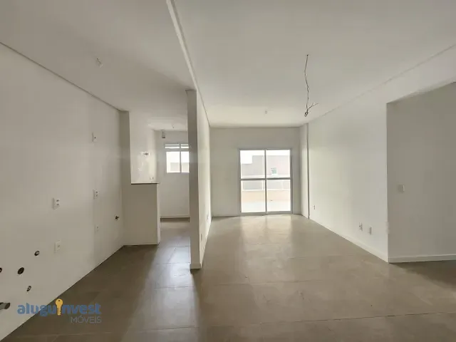 Apartamento 3 quartos e 1 banheiro, para alugar, no bairro Ingleses em Florianópolis