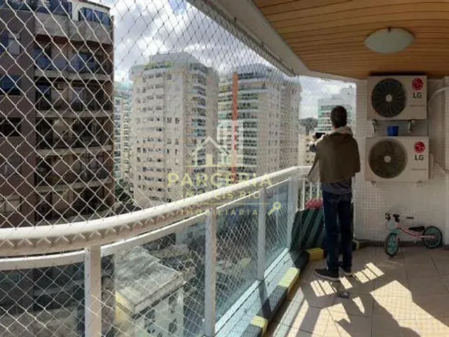 Apartamento com 126m² 2 quartos e 2 banheiros, à venda, no bairro Icaraí em Niterói