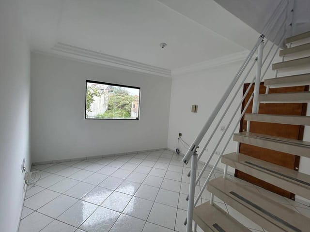 Apartamento 3 quartos e 2 banheiros, à venda, no bairro Vila Alto de Santo André em Santo André