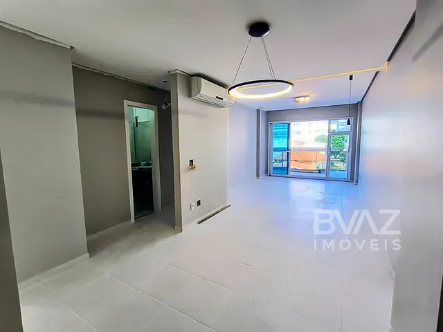 Apartamento com 131m² 3 quartos e 3 banheiros, à venda ou para alugar, no bairro Passagem em Cabo Frio