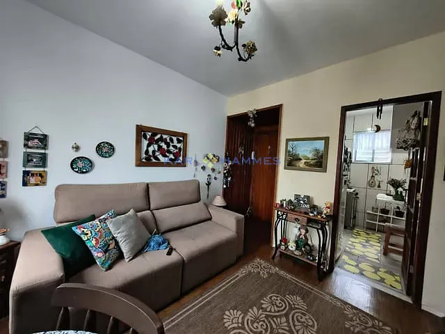 Apartamento 2 quartos e 1 banheiro, à venda, no bairro Quitandinha em Petrópolis