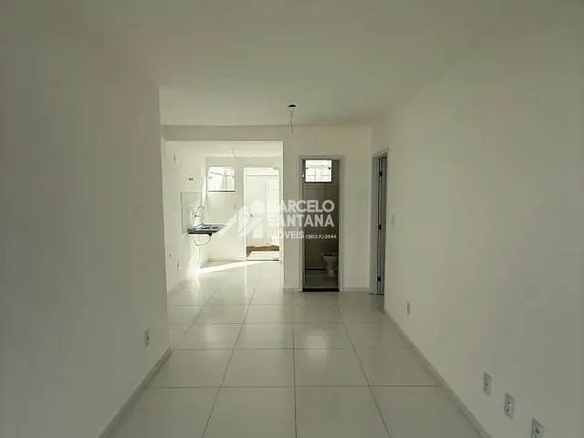 Apartamento 2 quartos e 2 banheiros, à venda, no bairro Candeias em Vitória da Conquista