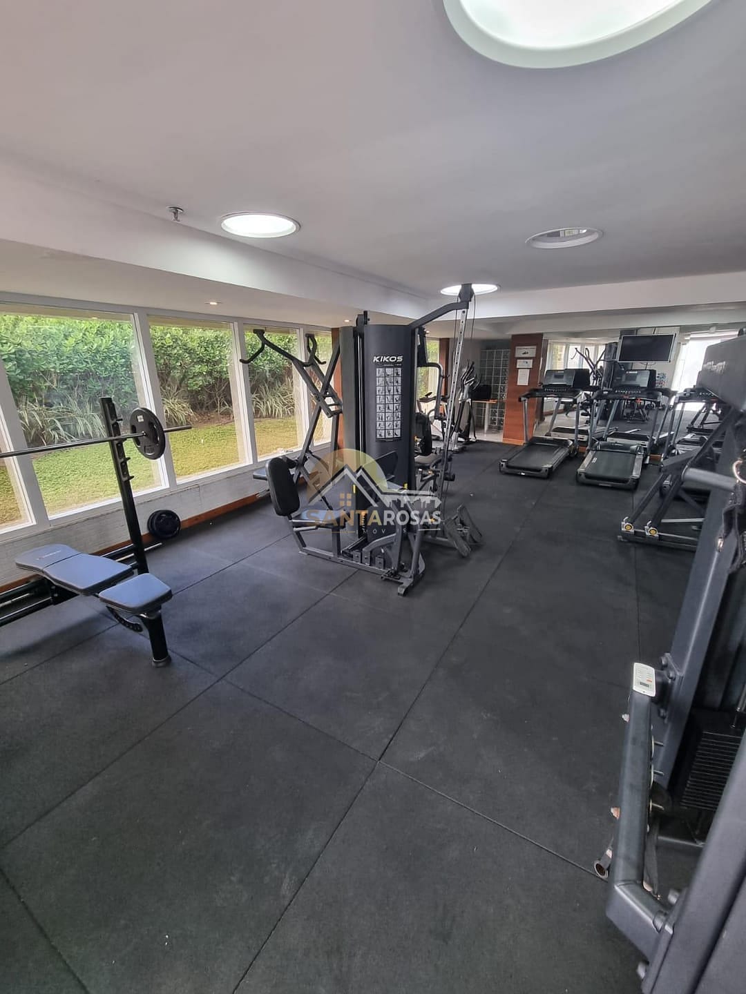 Apartamento para alugar com 1 quarto, 65m² - Foto 27