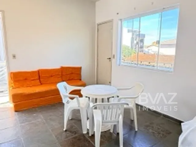 Apartamento com 58m² 2 quartos e 2 banheiros, à venda, no bairro Parque Burle em Cabo Frio