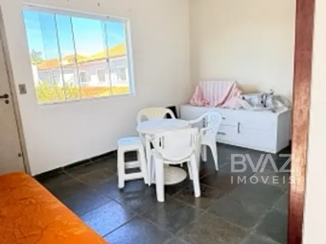 Apartamento com 58m² 2 quartos e 2 banheiros, à venda, no bairro Parque Burle em Cabo Frio