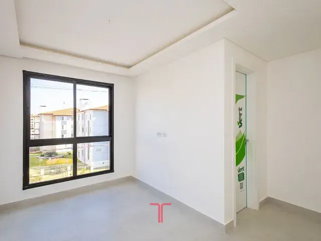 Apartamento com 84m² 3 quartos e 1 banheiro, à venda, no bairro Cidade Jardim em São José dos Pinhais