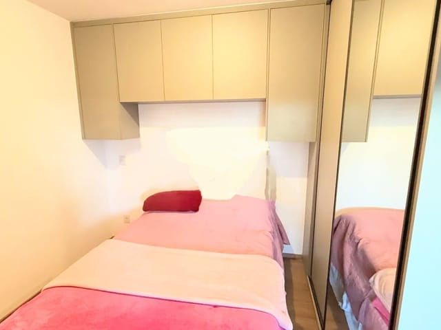 Apartamento 2 quartos e 2 banheiros, à venda ou para alugar, no bairro Condomínio Residencial Colinas do Paratehy em São José dos Campos