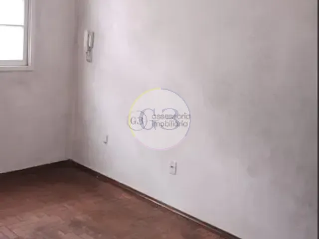 Apartamento 2 quartos e 1 banheiro, para alugar, no bairro Centro em Pelotas