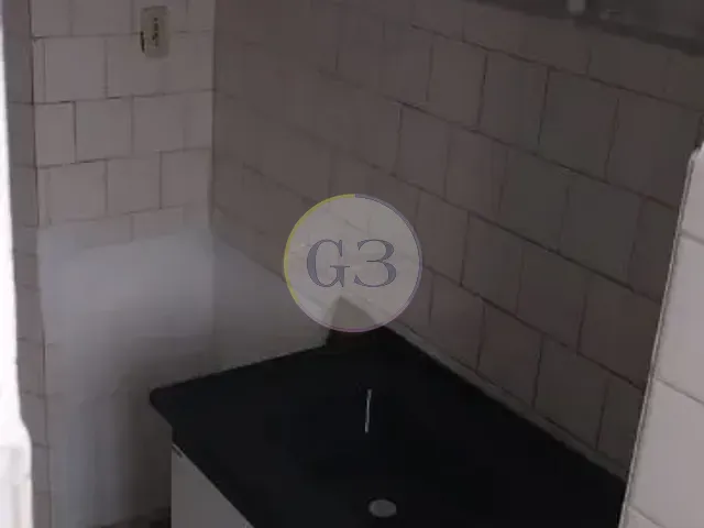 Apartamento 2 quartos e 1 banheiro, para alugar, no bairro Centro em Pelotas